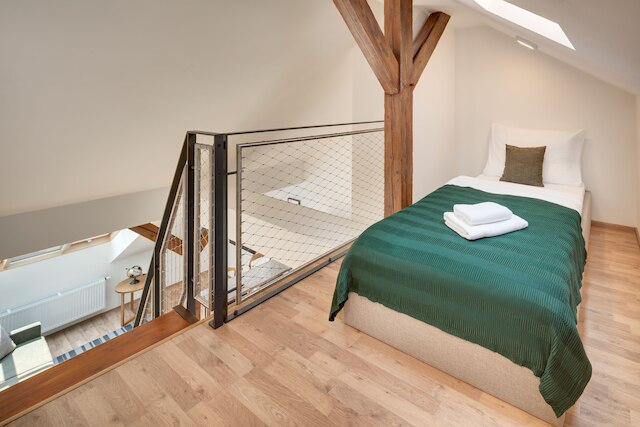 ロウレン アパートメンツ