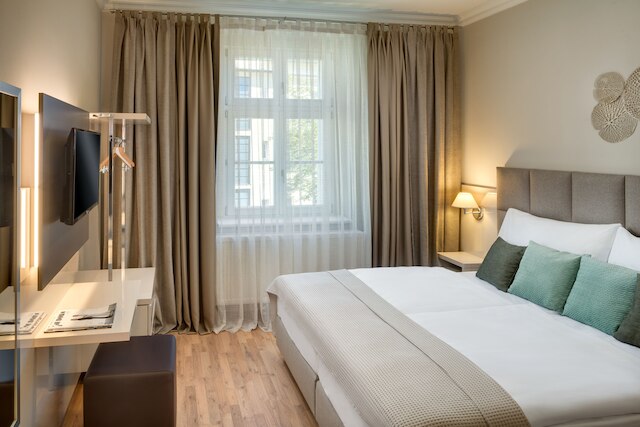 ロウレン アパートメンツ