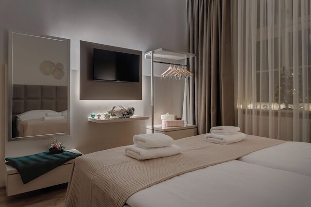 ロウレン アパートメンツ