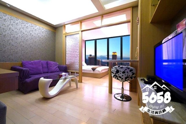 85 ホリデイ (85異國假期)