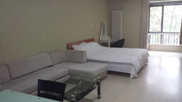 バイジュー アパートメント (百住公寓)