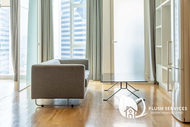 プラチナ スイーツ、プラッシュ