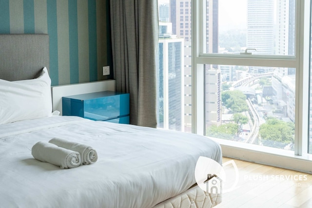 プラチナ スイーツ、プラッシュ