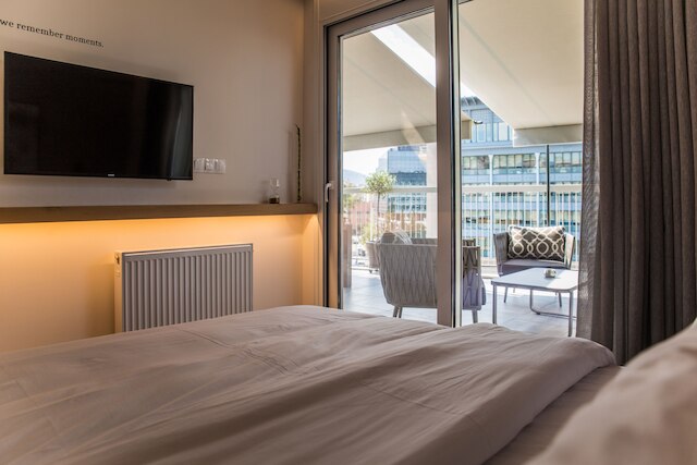 ザ アテネ ラグジュアリー