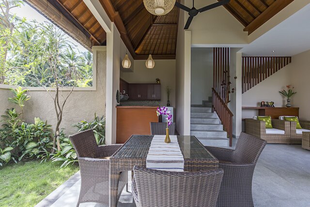 アロスタ ラグジュアリー プライベート ヴィラ