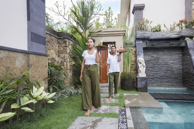 アロスタ ラグジュアリー プライベート ヴィラ