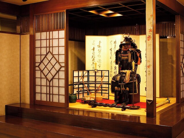 彩り湯かしき 花と華