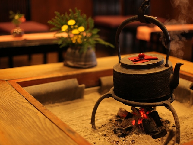 彩り湯かしき 花と華