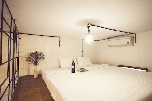 ハノイ旧市街ヴィンテージのインテリアのアパートメント