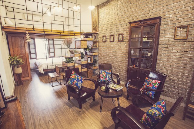 ハノイ旧市街ヴィンテージのインテリアのアパートメント