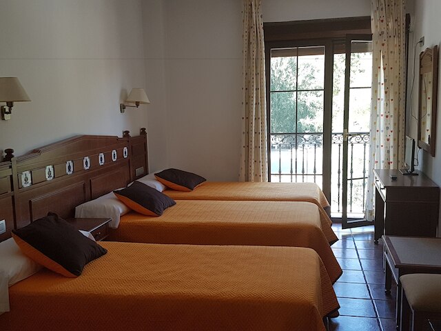 ホスペデリア ロス カオロス