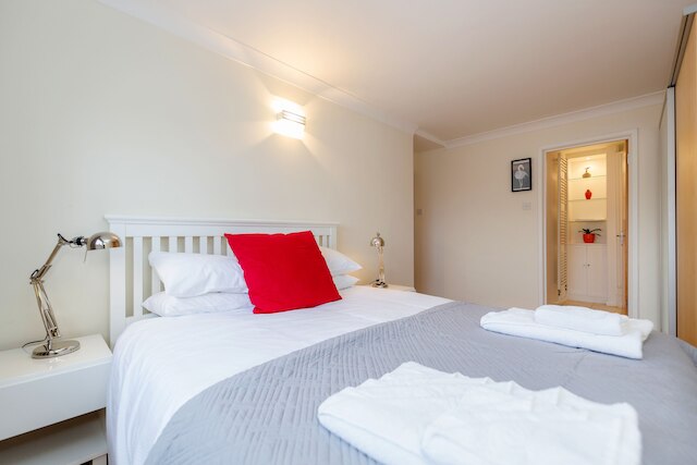 ホーランド パーク ハイツ バイ ベーストゥゴー