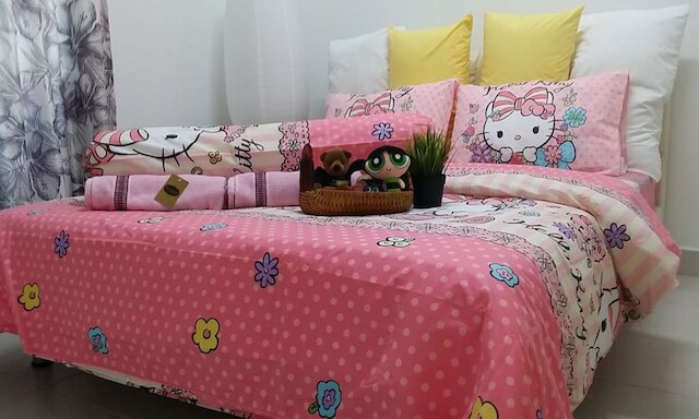 ホームステイ エイオン デサ テブラウ