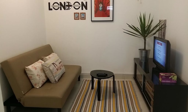 スーパー コンビニエント アット デサ テブラウ ジョホール バール