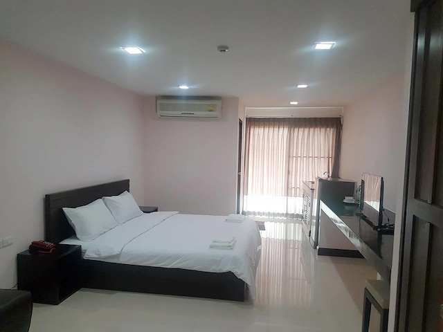 モック メック 72