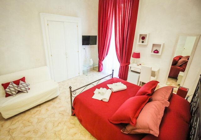 ホテル ナポリ ミア