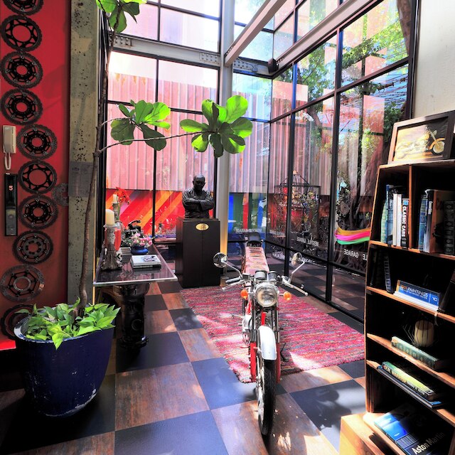 ミースタイル ガレージ ホテル