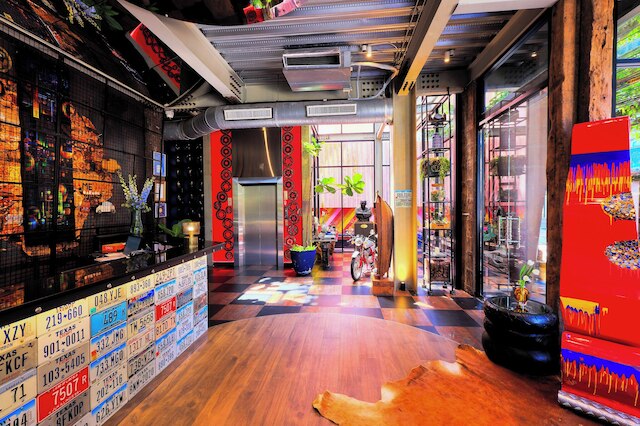 ミースタイル ガレージ ホテル