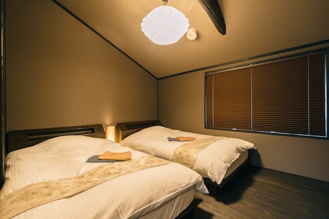 美盧三条梅宮町邸