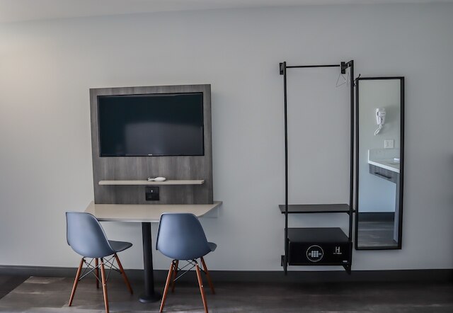 ソロ モーテル - ブロードウェイ