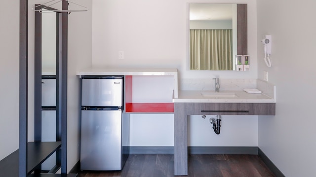 ソロ モーテル - ブロードウェイ