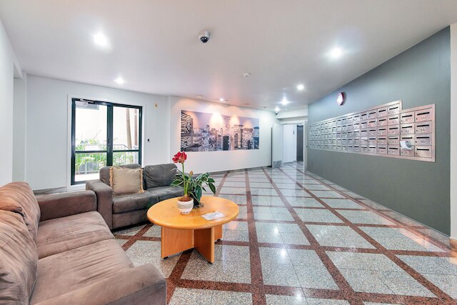 シック & スタイリッシュ アパートメント ウィズ パーキング