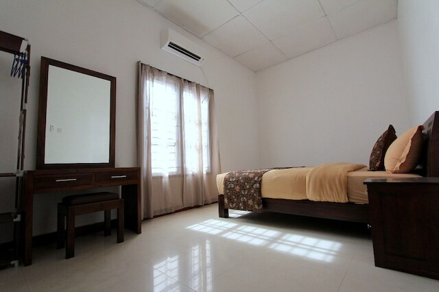 オマー サンビレギ