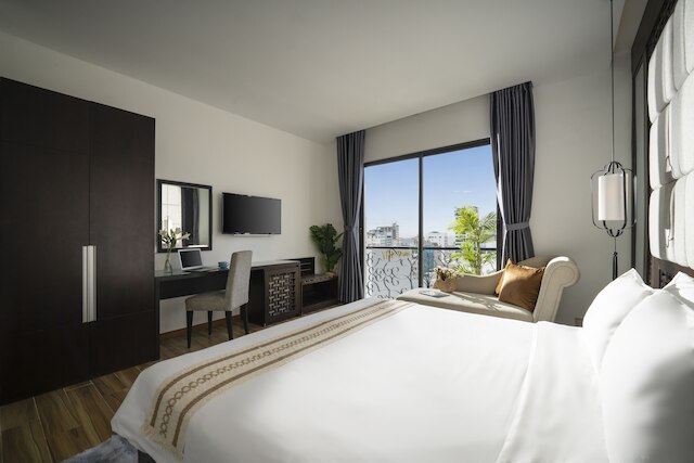 フラワー ホテル