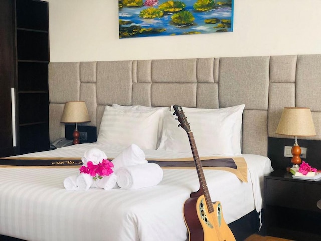 フラワー ホテル