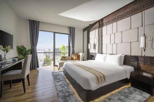 フラワー ホテル