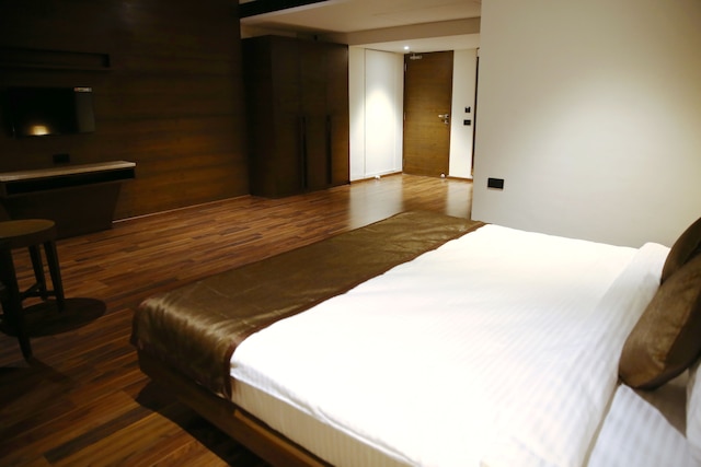 ファイブ ペタルズ ホテル & バンケッツ