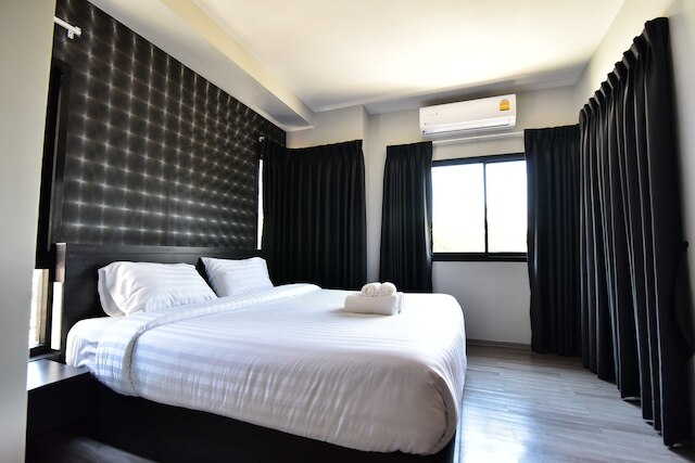 アット S115 レジデンス