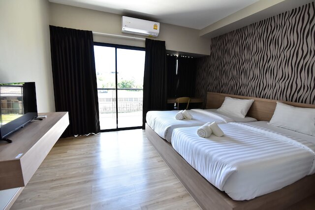 アット S115 レジデンス