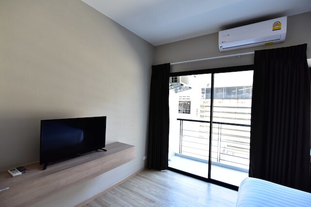 アット S115 レジデンス