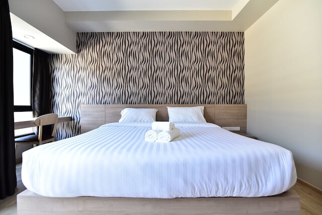 アット S115 レジデンス