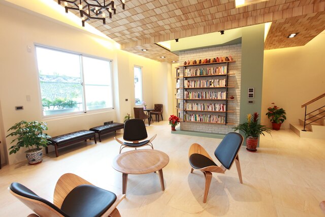 レヴィーサイド ハウス