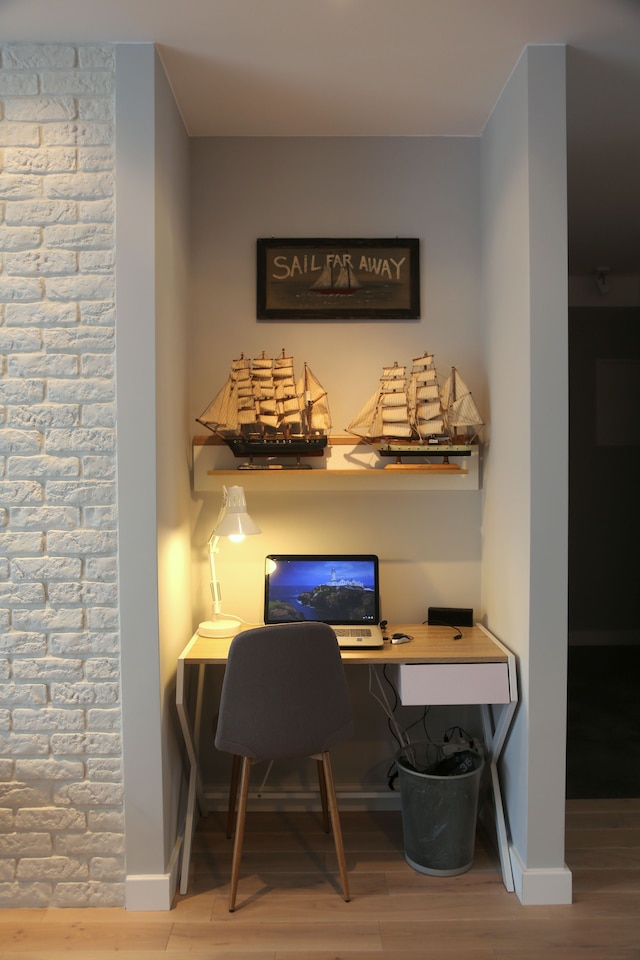 ASKI ニュー ポビシレ アパートメント