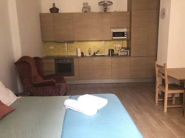 ライス サービスド アパートメンツ