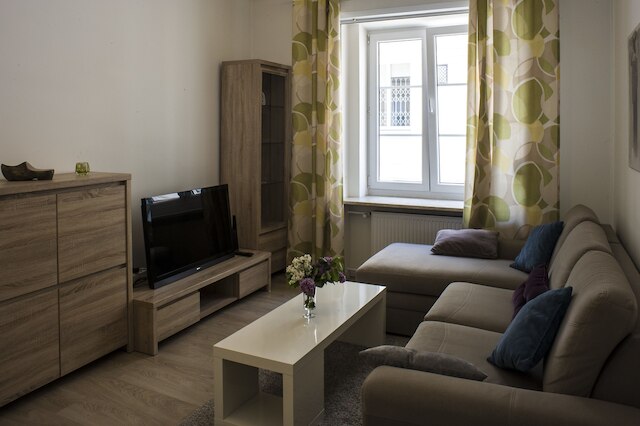 ライス サービスド アパートメンツ