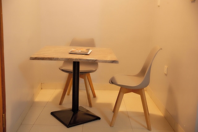 ロマロ ホテル & アパートメンツ