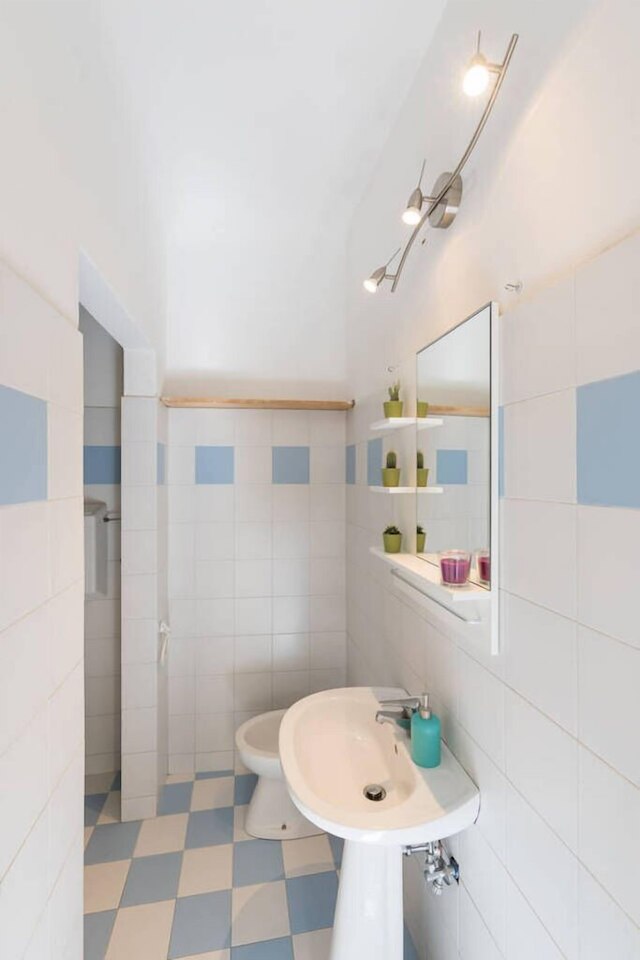 ナショナルレフト