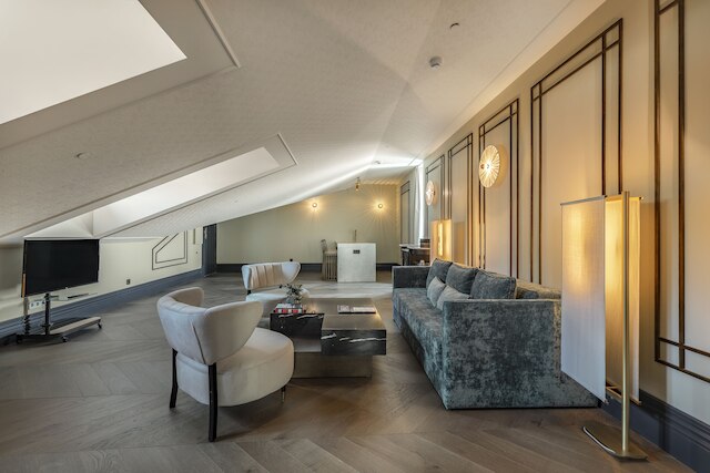 クールルームズ パラシオ デ アトーチャ