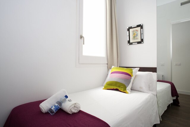 バルセロナ フォーレント ツーソン スイーツ