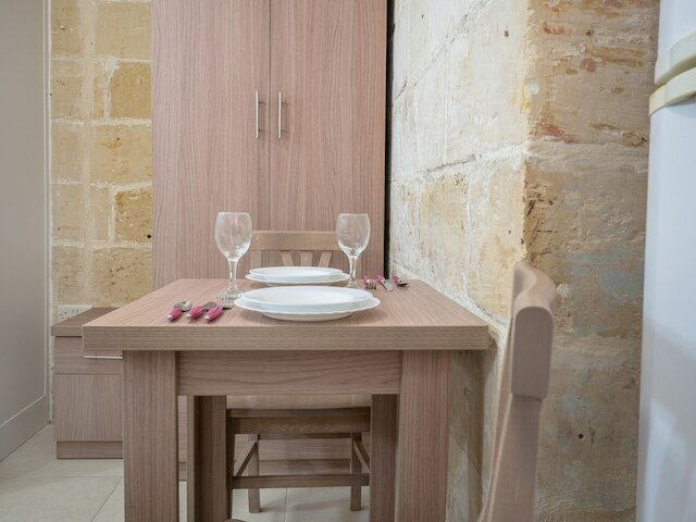 バレッタ ホリデー オールド シアター レーン