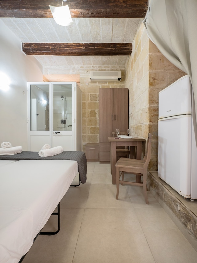 バレッタ ホリデー オールド シアター レーン