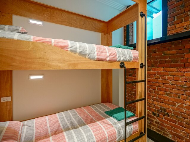 ザ マリオン ホステル