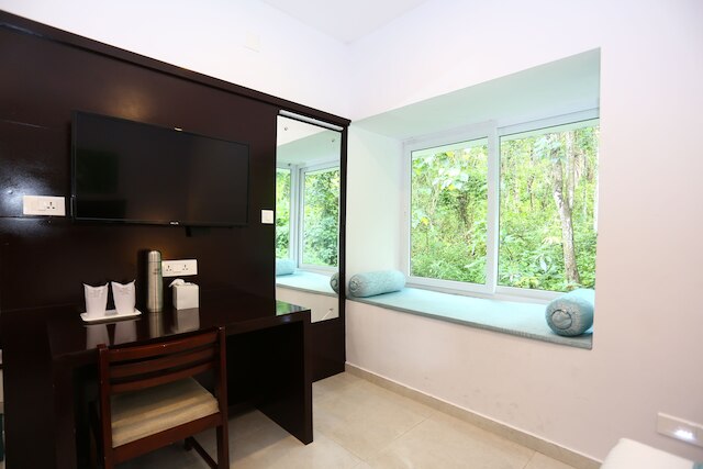 クレヨンズ ゲスト ハウス