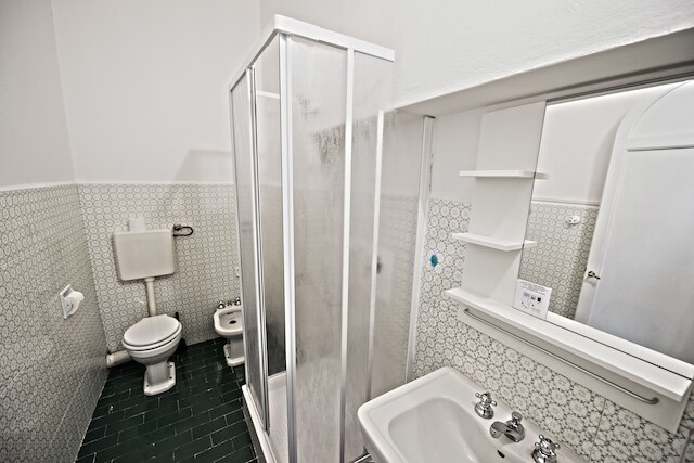 サンティ アポストリ