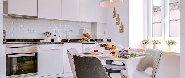 アルファマ バイ リスボン インサイド アウト