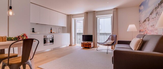 サリトレ バイ リスボン インサイド アウト